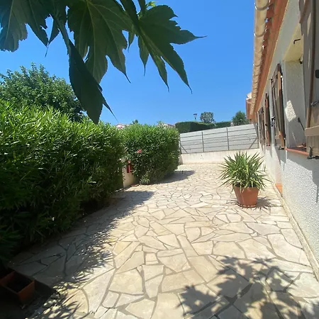 Holiday home Maison 6 Personnes Au Calme 6merl10 Canet-en-Roussillon